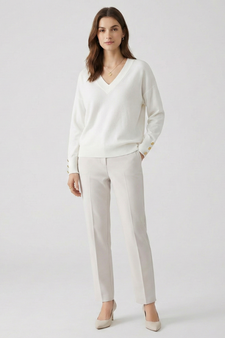 Cleo | Women's Loose Fit V-Neck Sweater - Long Sleeve Knit Pullover
