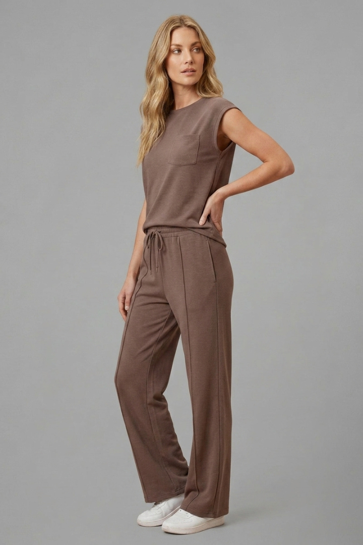 Reverie | Women's Relaxed Fit Loungewear Set - Short Sleeve Top & Elastic Waist Pocket Shorts