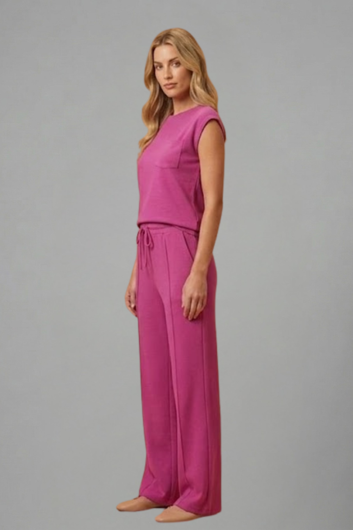Reverie | Women's Relaxed Fit Loungewear Set - Short Sleeve Top & Elastic Waist Pocket Shorts