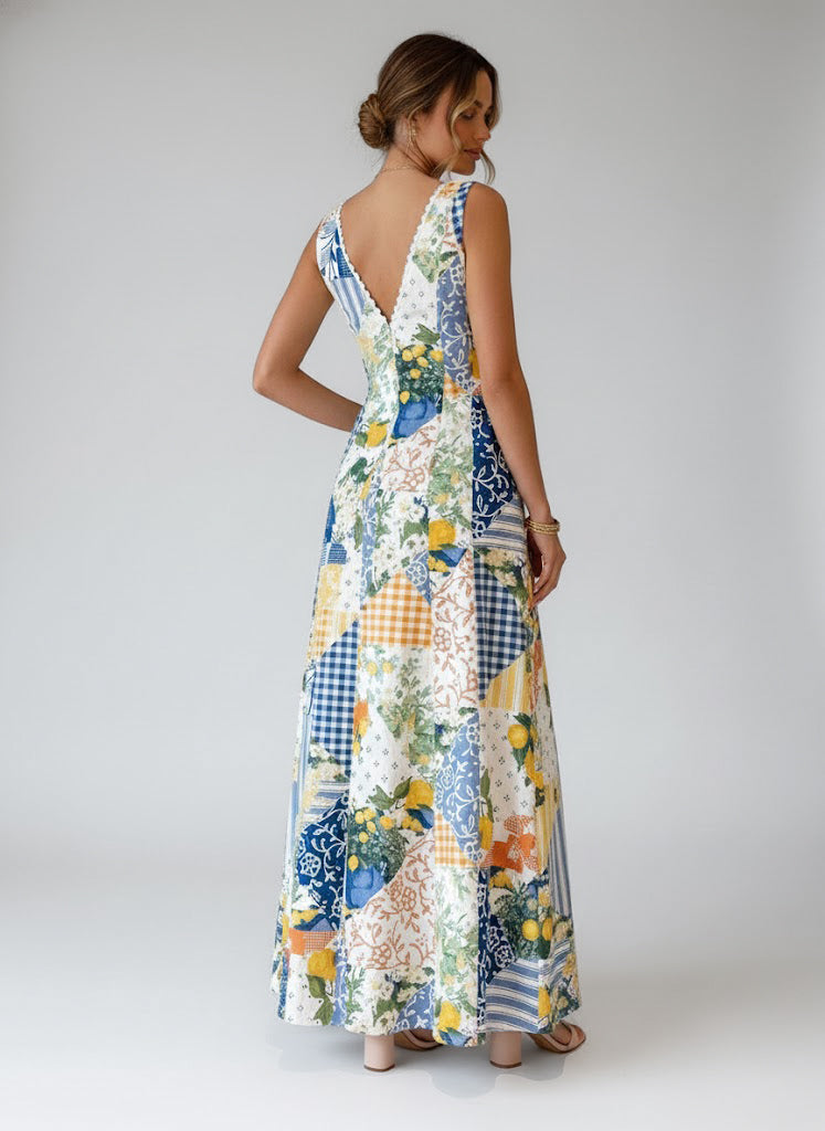 Women’s Maxi Dress with V-Neck and Printed Surface