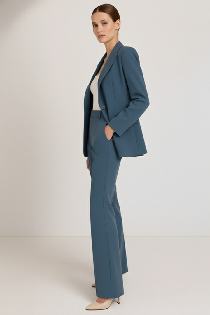 Zela | Women’s Tailored 2-Piece Pantsuit Set – Structured Blazer & Straight-Leg Trousers